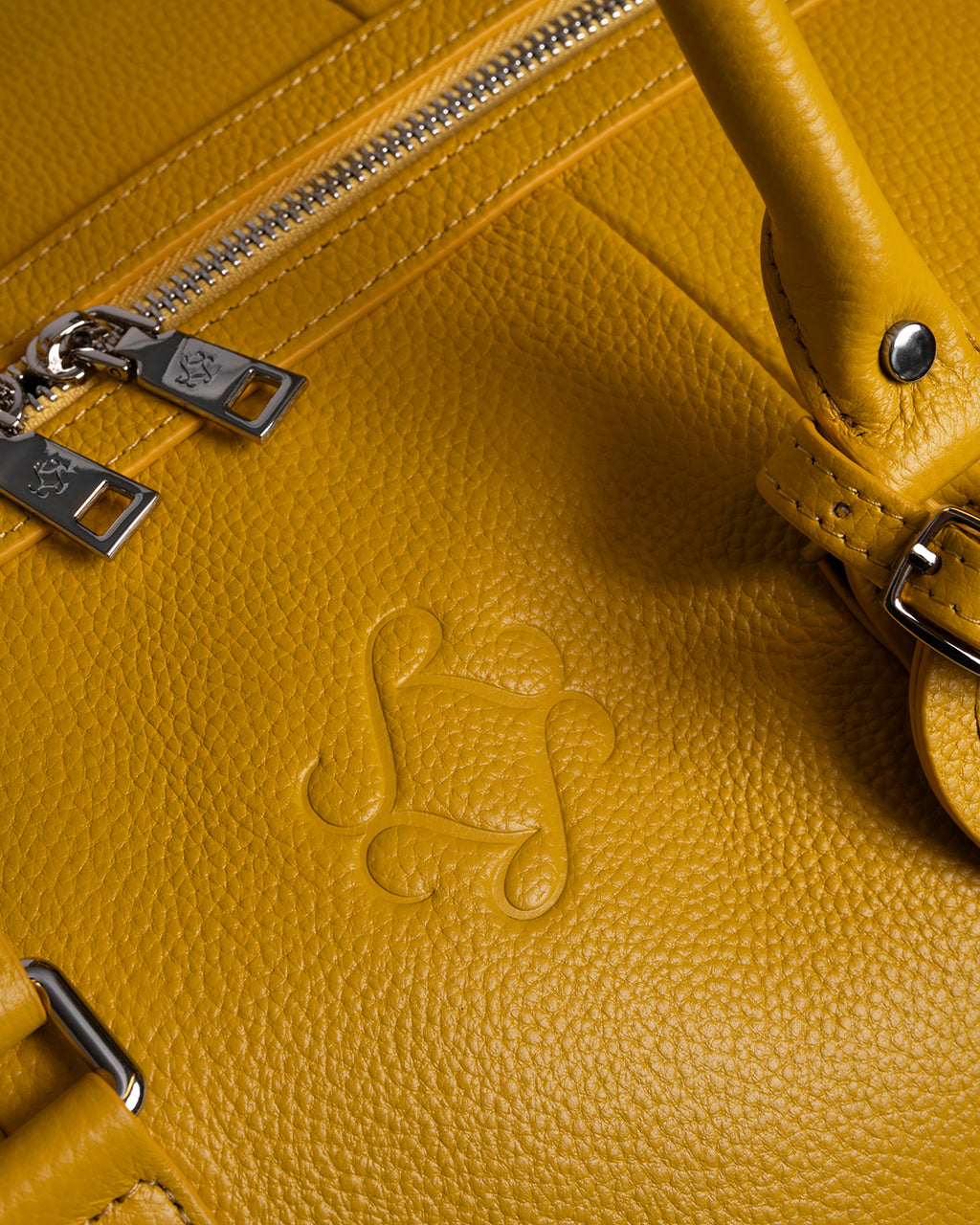 Giallo Traveller